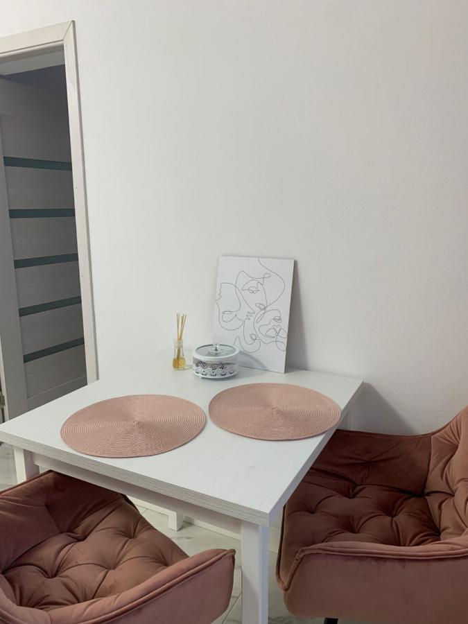 Ap Studio Caransebeş Eksteriør billede